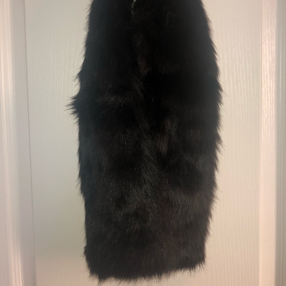 Black vegan faux fur stole